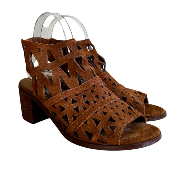 Steve Madden Sandals ESTEE Boho Laser Cut Suede Chunky Heel - Picture 1 of 10